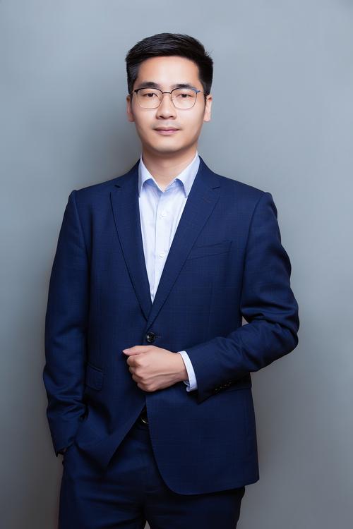 李志恒 导演 & 创意总监